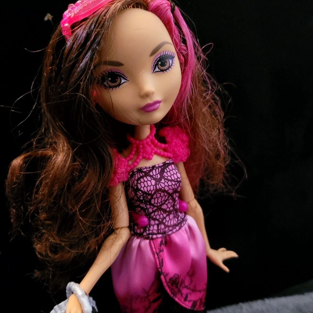 Mattel ever after high Briar beauty doll